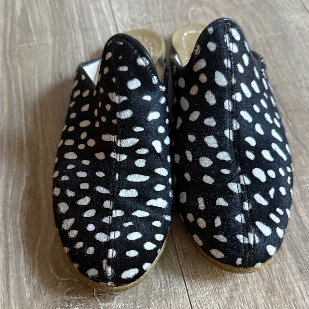 Sabah Kare Kare Black and White Patterned Mules